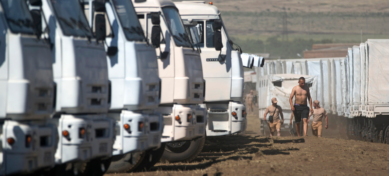 Illustration for article titled Russia's Massive Mystery Convoy & A Phantom Battle Inside Ukraine